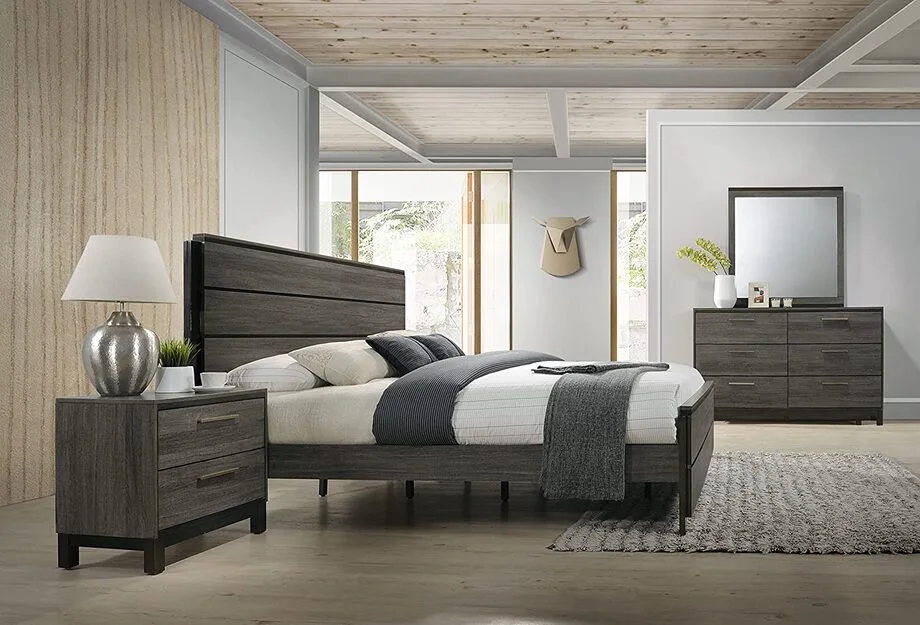 Roundhill Bedroom Set